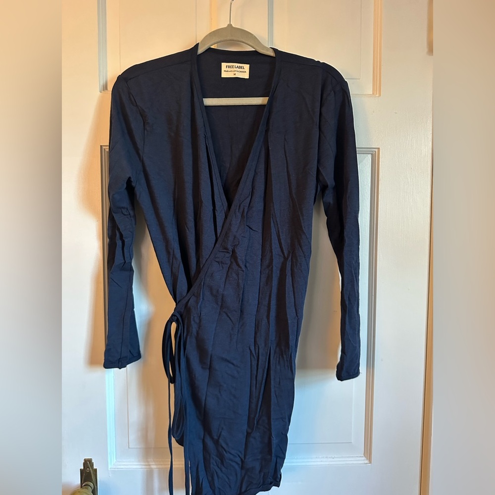 Free Label wrap top